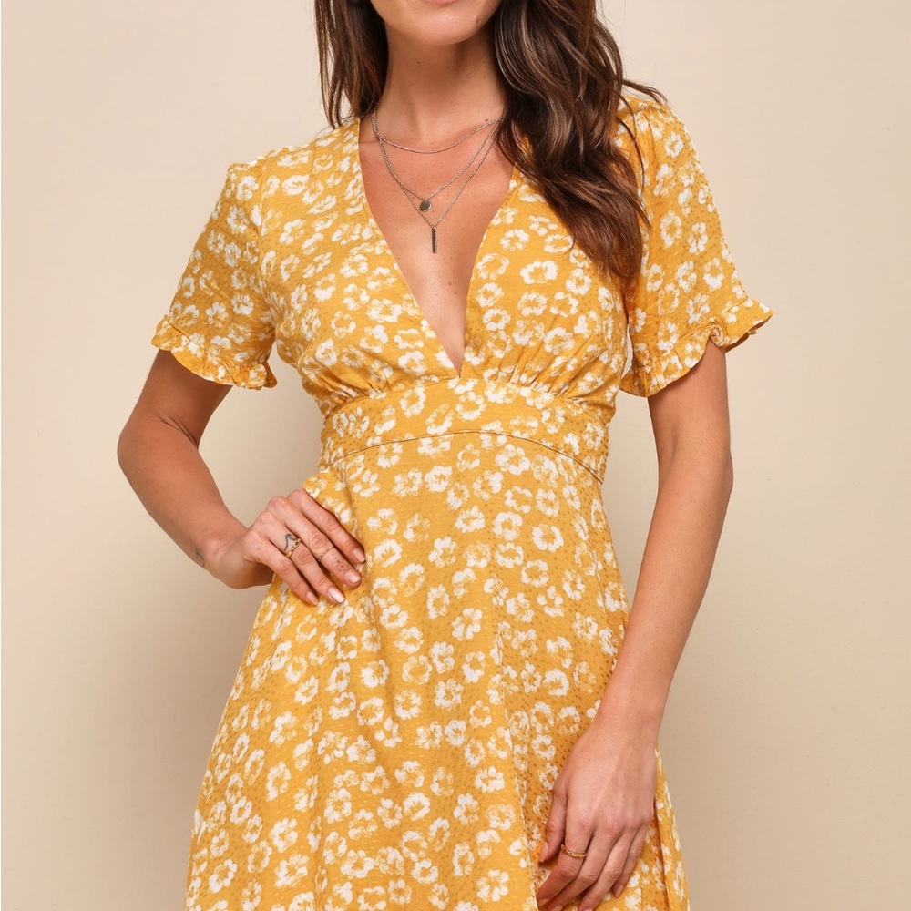 Lulus Yellow Floral Midi Dress